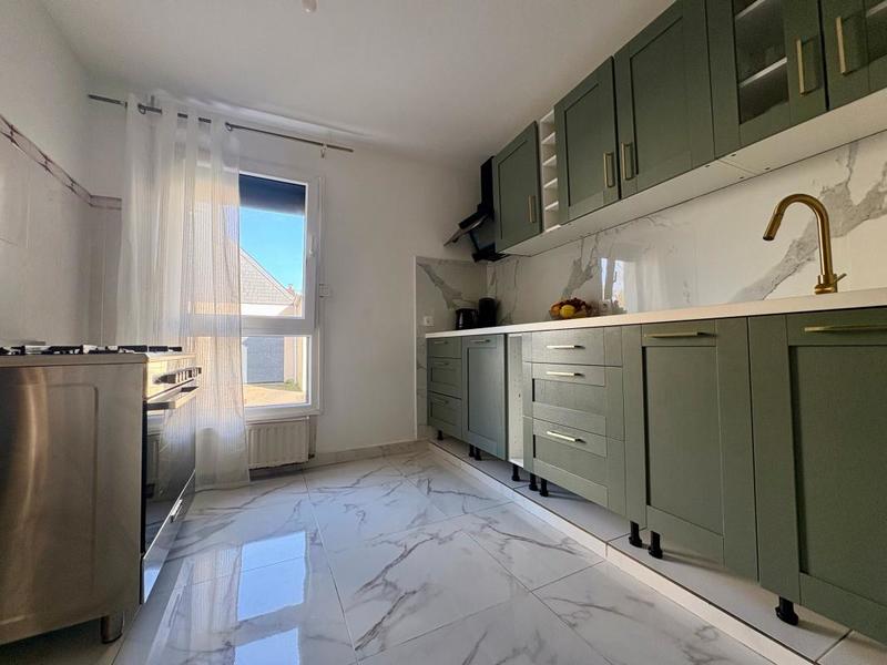 Maison - 101 m² - 4 pièces