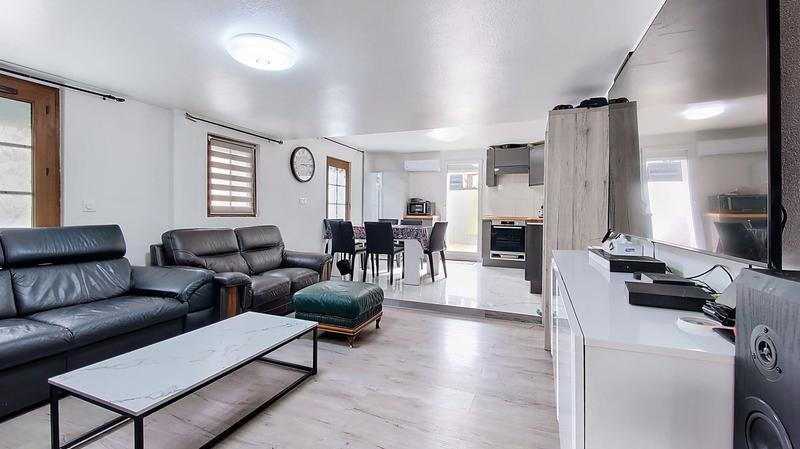 Maison traditionnelle - 82 m² - 4 pièces