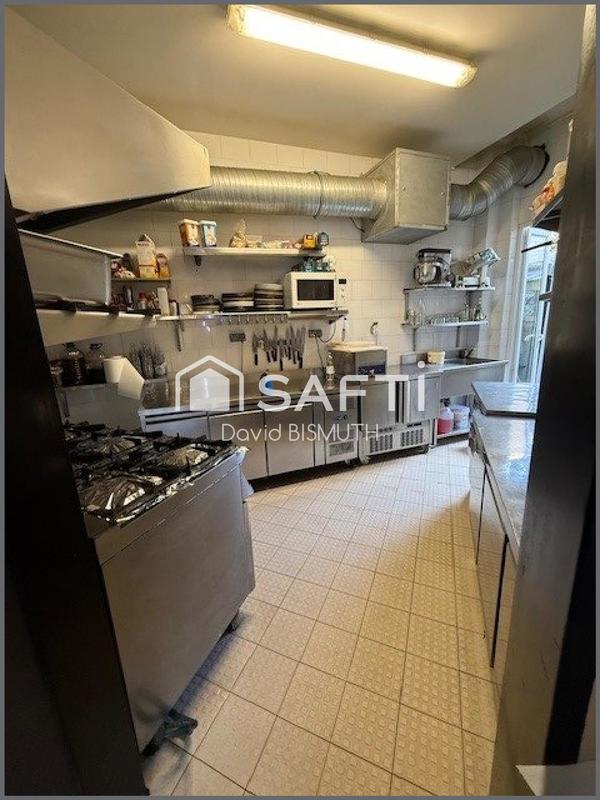 Local commercial - 100 m² - 3 pièces