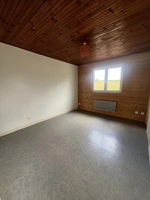 Maison - 519 m² - 3 pièces