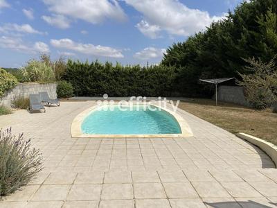 Maison - 84 m² - 4 pièces