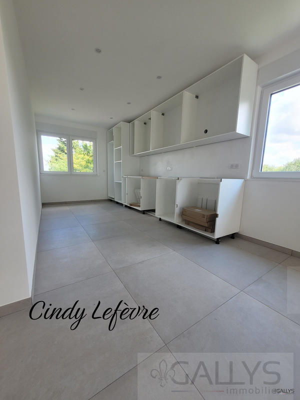 Appartement - 110 m² - 5 pièces