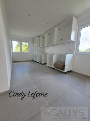 Appartement - 110 m² - 5 pièces