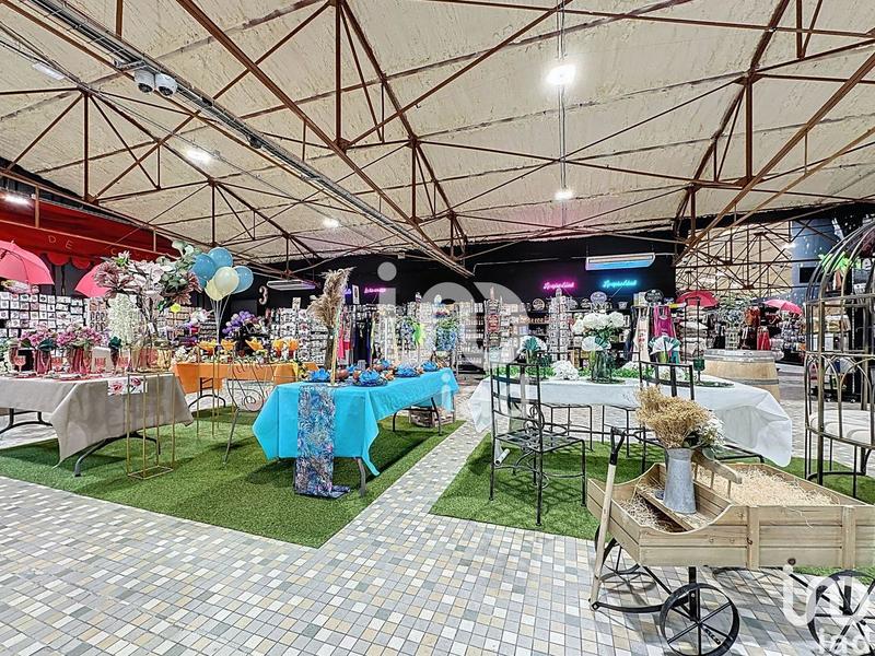 Local commercial - 1 000 m²