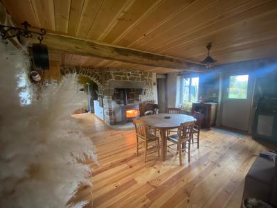 Maison - 88 m² - 4 pièces