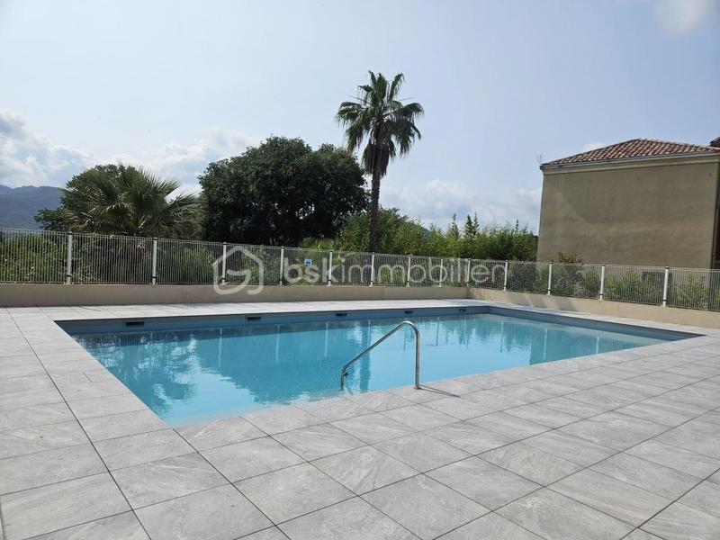 Appartement - 70 m² - 4 pièces