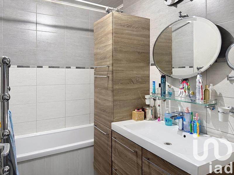 Maison - 102 m² - 4 pièces