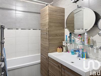 Maison - 102 m² - 4 pièces