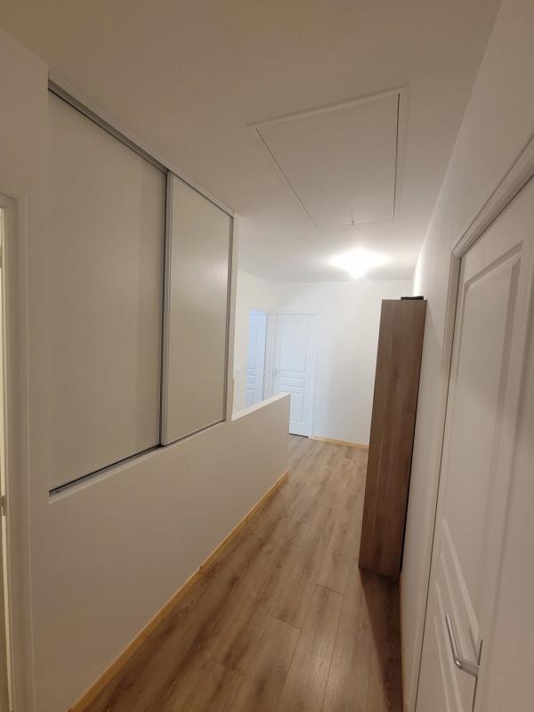 Maison - 215 m² - 10 pièces