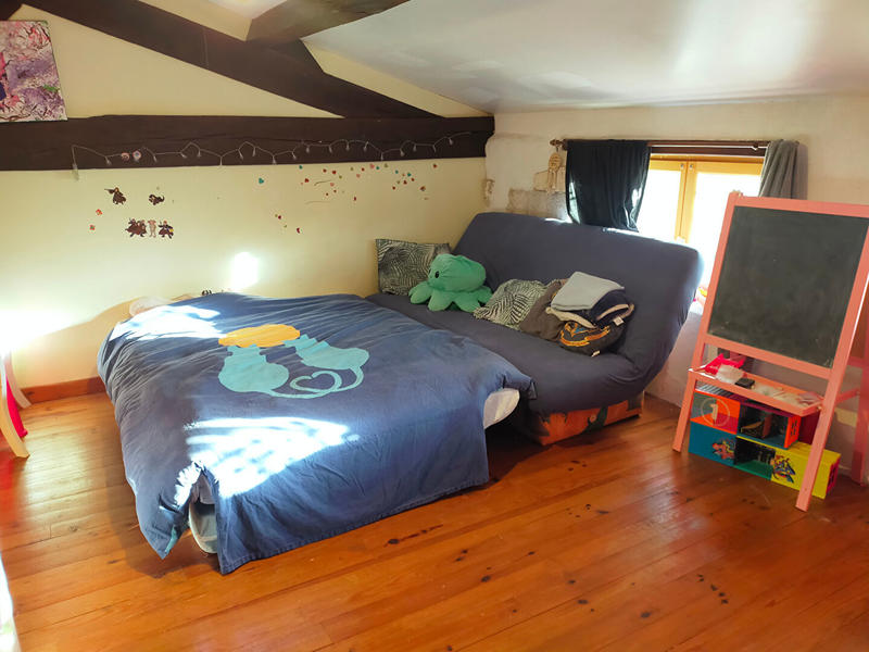 Maison - 239 m² - 8 pièces