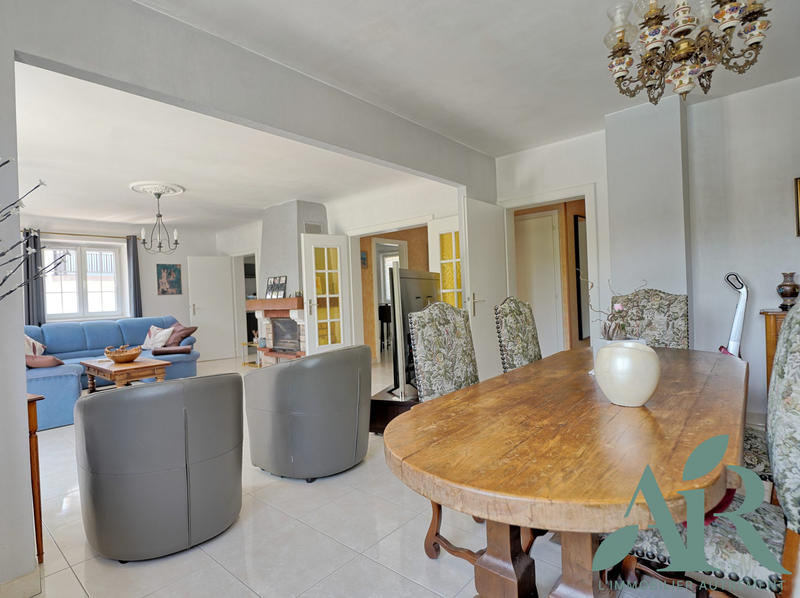 Maison - 135 m² - 6 pièces