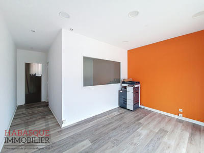 Local commercial - 47 m² - 3 pièces