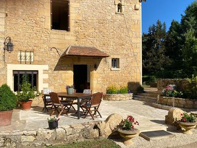 Propriété - 245 m² - 10 pièces