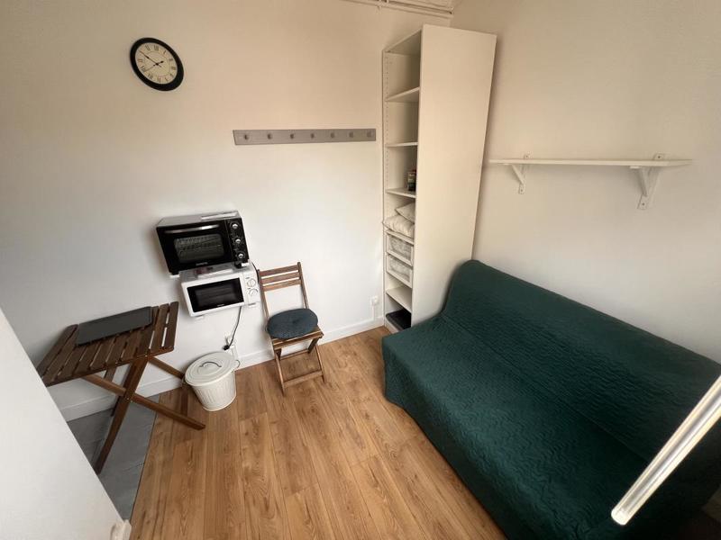Studio - 9 m² - 1 pièce