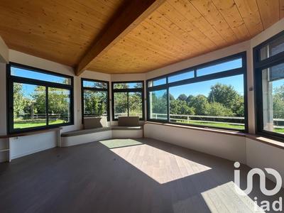 Maison - 244 m² - 8 pièces