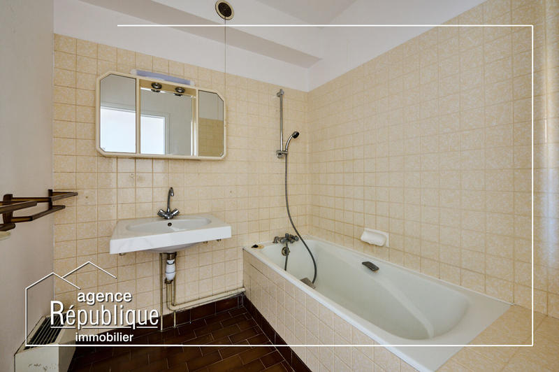 Appartement - 63 m² - 2 pièces