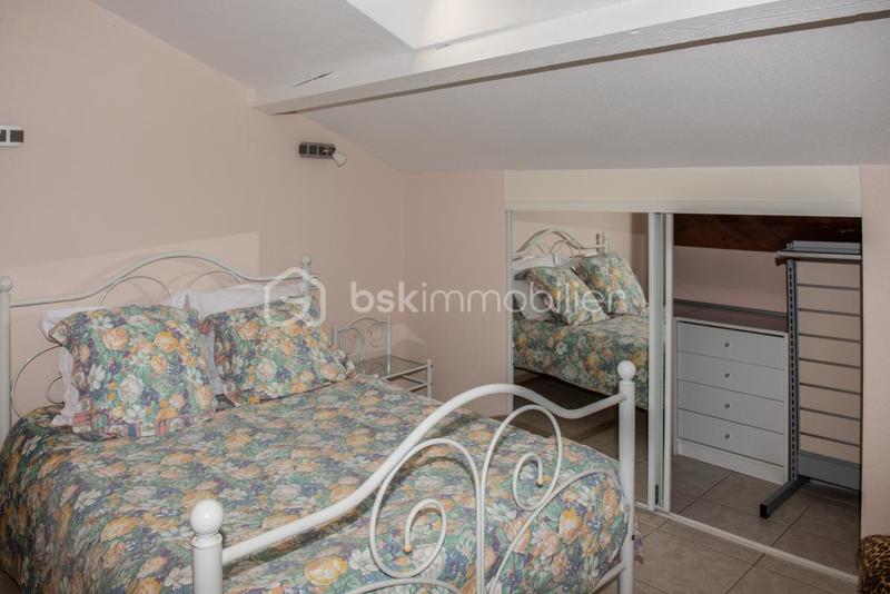 Propriété - 340 m² - 16 pièces