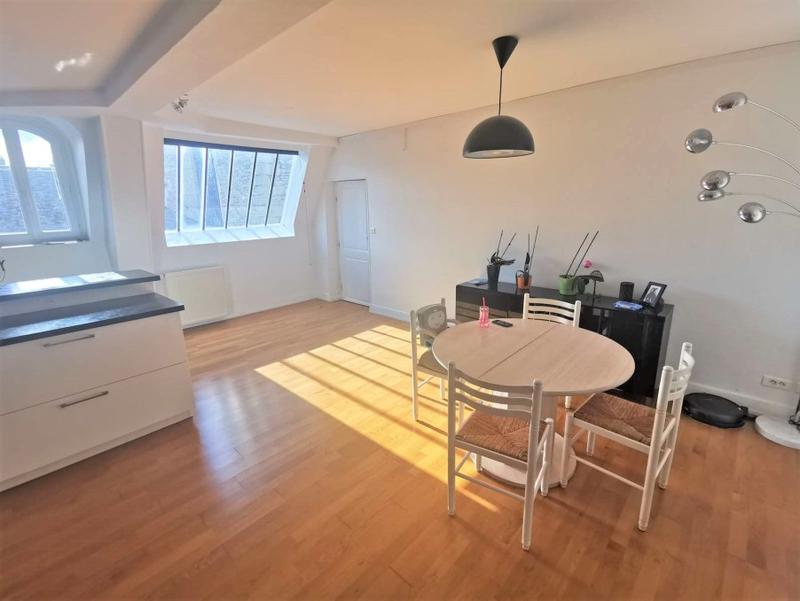 Appartement - 90 m² - 4 pièces