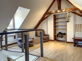 Propriété - 263 m² - 11 pièces