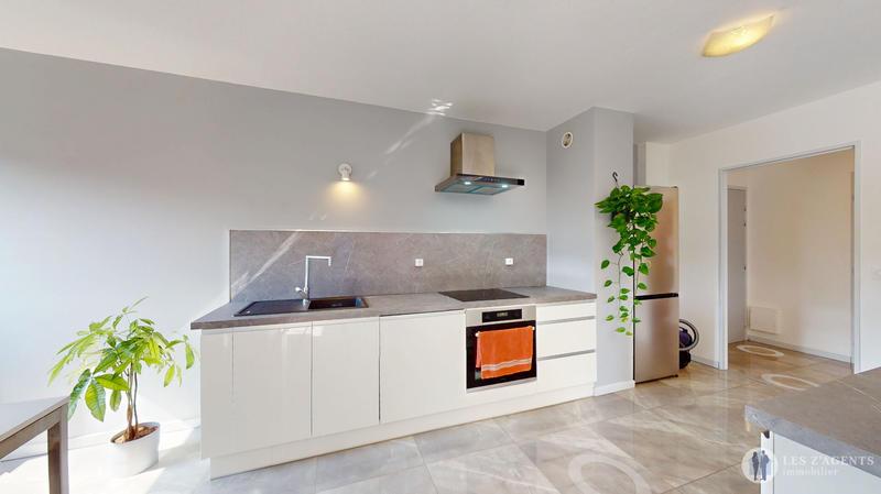 Appartement - 76 m² - 4 pièces