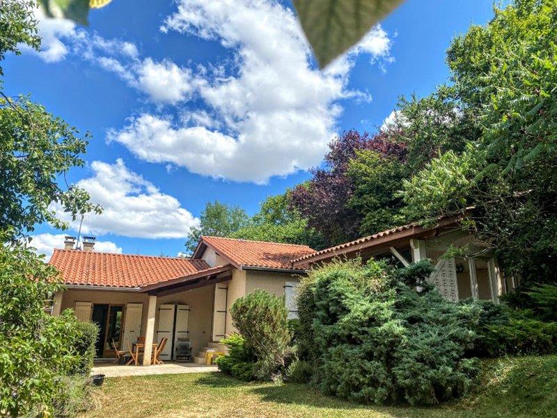 Maison - 200 m² - 6 pièces