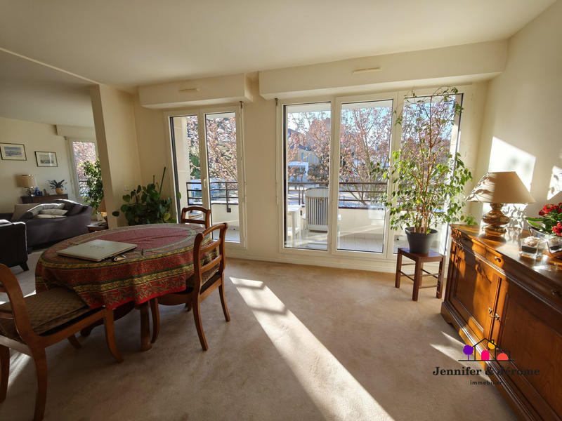 Appartement - 106 m² - 6 pièces