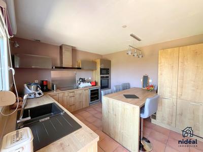 Maison - 140 m² - 7 pièces