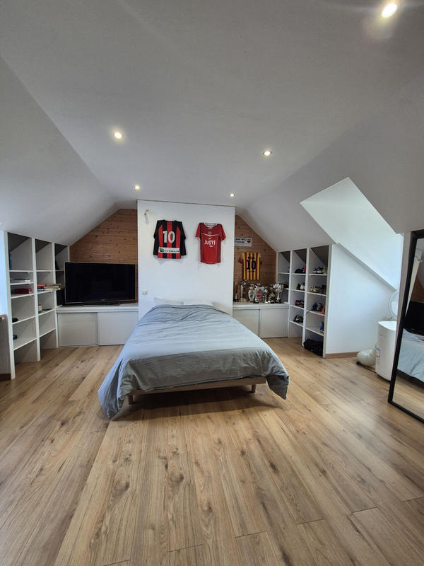 Maison - 160 m² - 7 pièces