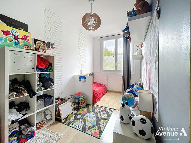 Appartement - 95 m² - 5 pièces