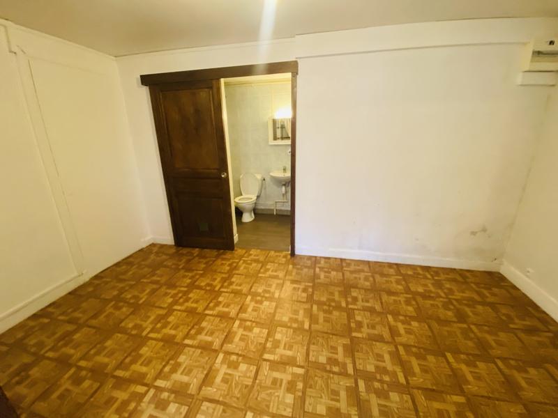 Local commercial - 80 m² - 4 pièces