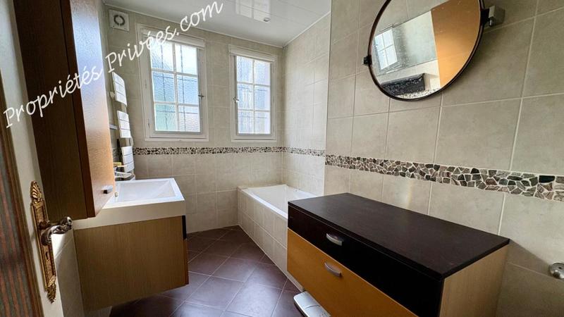 Maison - 132 m² - 10 pièces