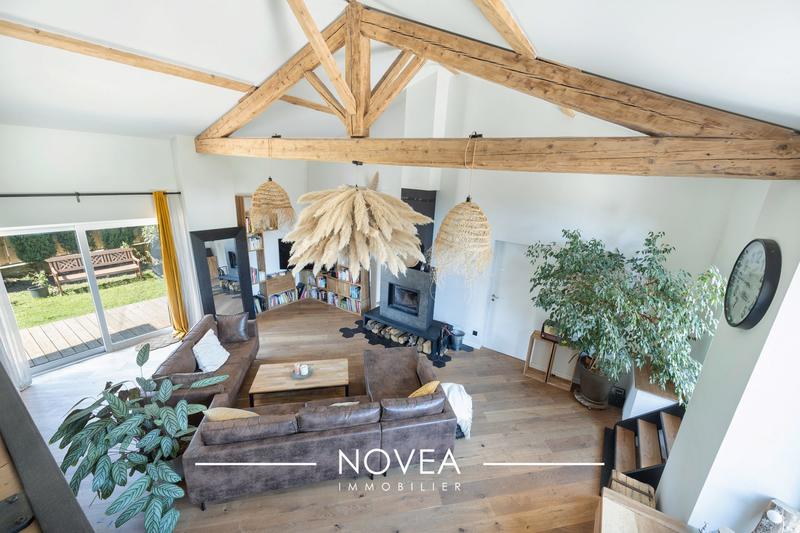 Maison ancienne - 245 m² - 8 pièces