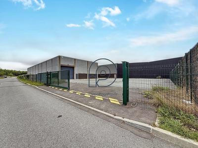 Entrepôt - 1 000 m²