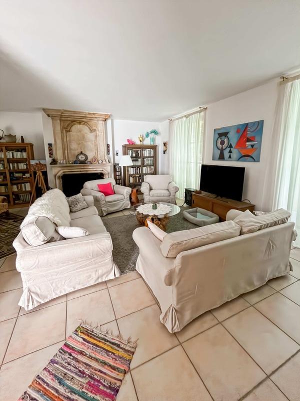 Maison de ville - 260 m² - 8 pièces