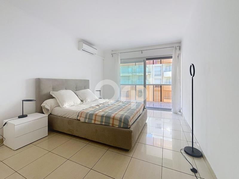 Appartement - 82 m² - 3 pièces