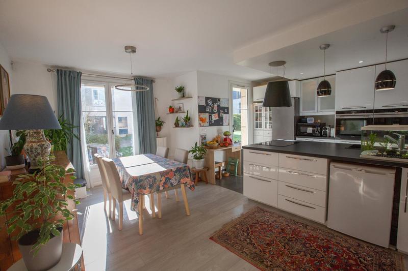 Appartement - 99 m² - 5 pièces