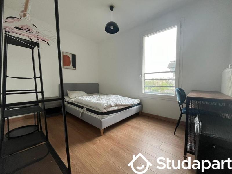 Chambre - 10 m² - 1 pièce