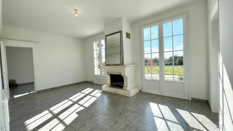 Maison - 254 m² - 10 pièces