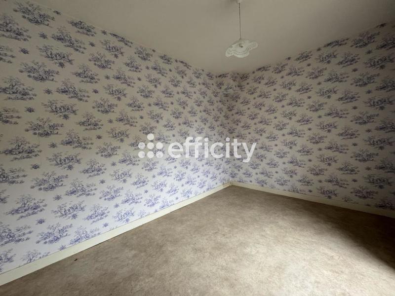 Maison - 90 m² - 9 pièces