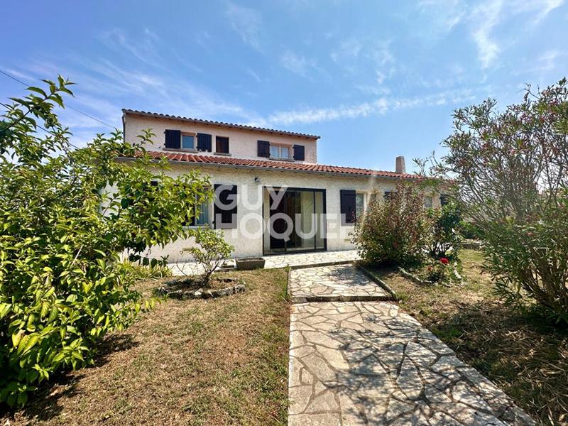 Maison - 121 m² - 7 pièces