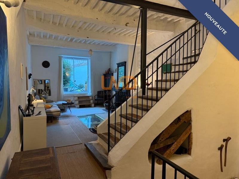 Maison - 195 m² - 8 pièces