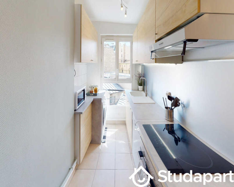 Chambre - 80 m² - 1 pièce