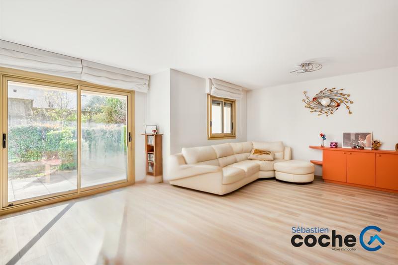 Appartement - 111 m² - 4 pièces