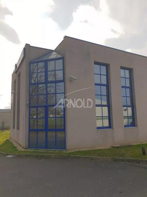 Immeuble - 1 240 m² - 90 pièces