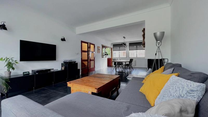 Maison - 121 m² - 5 pièces