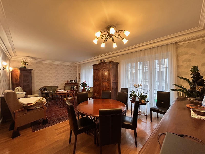 Appartement - 154 m² - 6 pièces