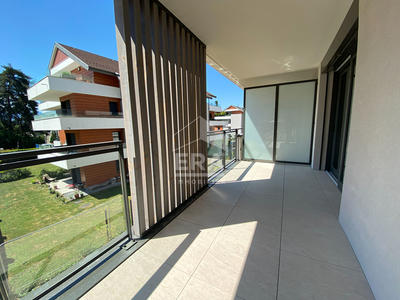 Appartement - 92 m² - 4 pièces