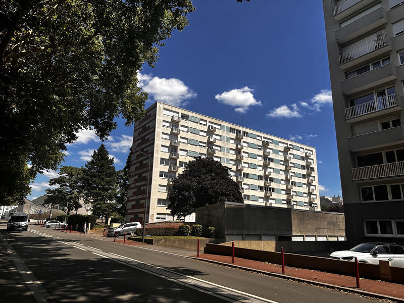 Appartement - 83 m² - 4 pièces