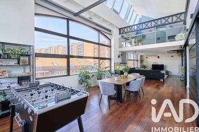 Loft - 210 m² - 5 pièces