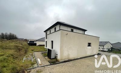 Maison - 145 m² - 6 pièces